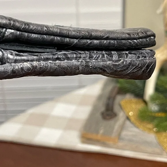 Consuela Steely Uptown Crossbody wristlet - Picture 8 of 16